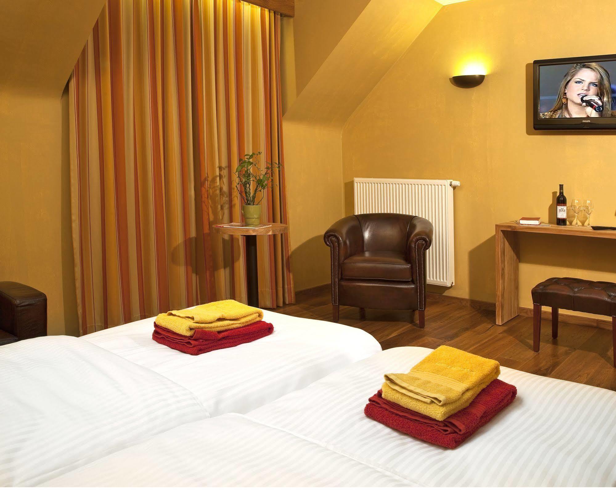 Country Lodge Hotel Moriaanshoofd Oudenaarde Kültér fotó